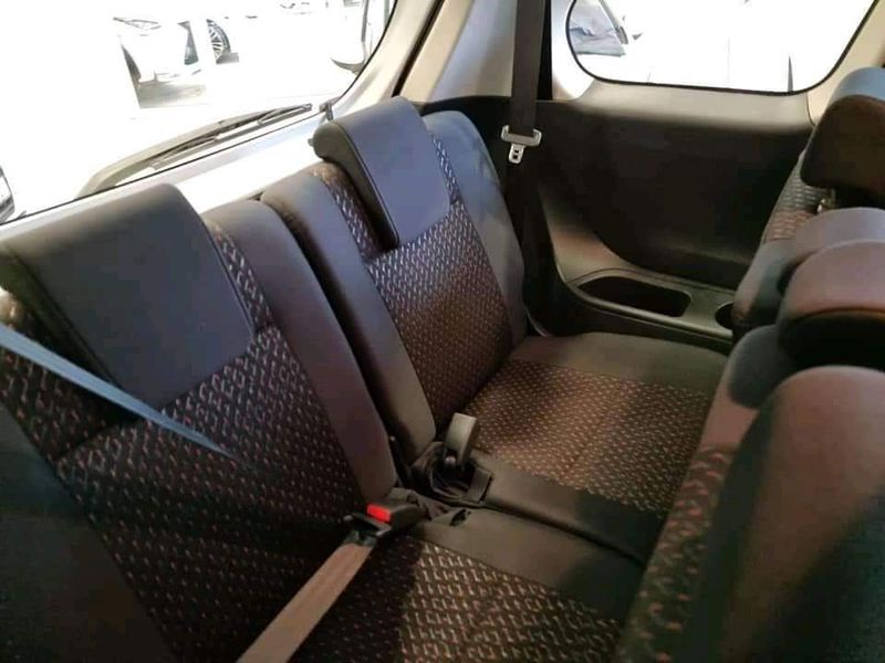 Toyota Avanza • 2018 • 83,000 km 9