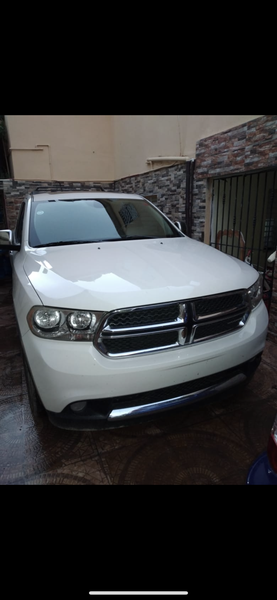 Dodge Challenger • 2011 • 52,000 km 1