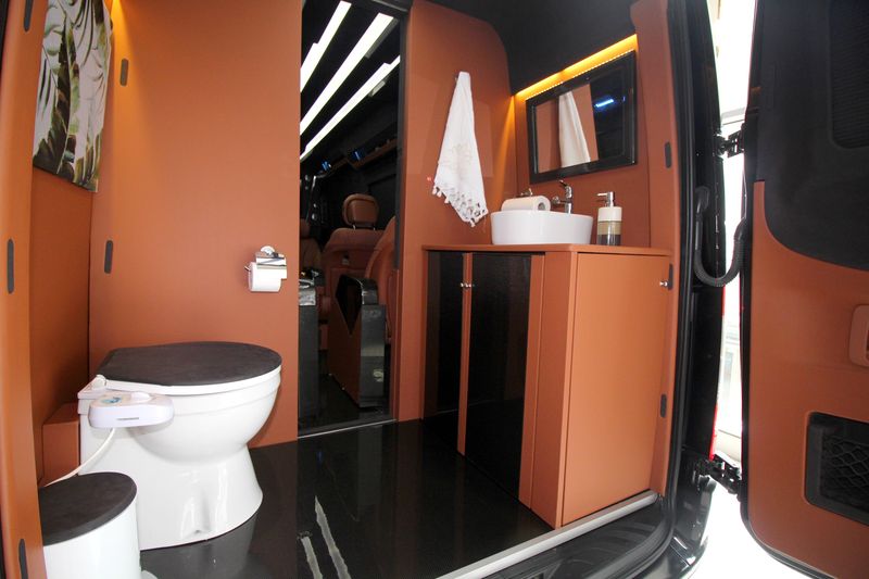 Mercedes-Benz Sprinter • 2023 • 0 km 12