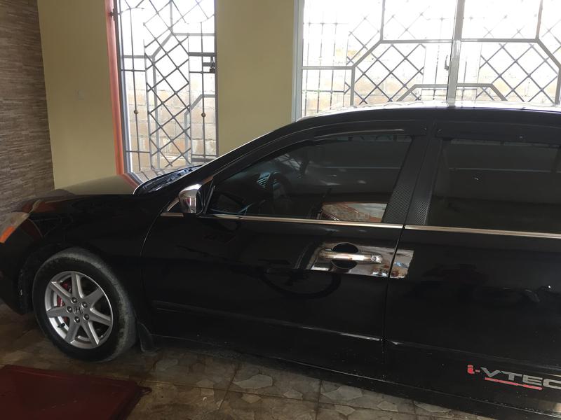 Honda Accord • 2005 • 98,467 km 5