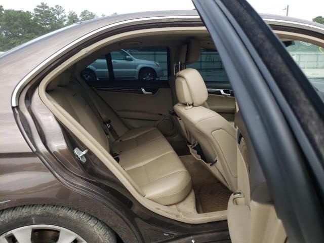 Mercedes-Benz C-Class • 2013 • 9 km 5