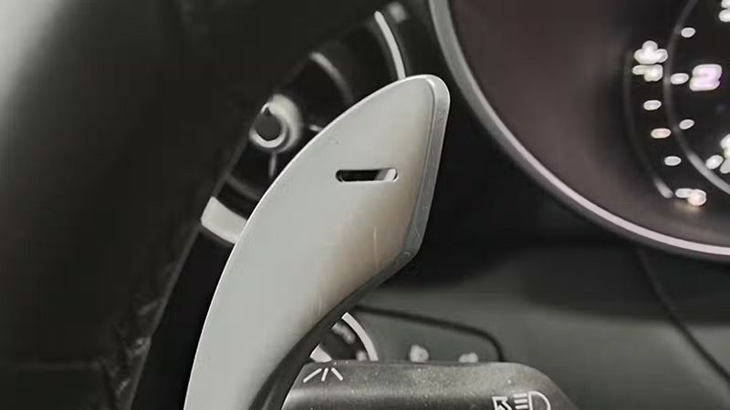 Alfa Romeo Giulia • 2023 • 24,656 km 8