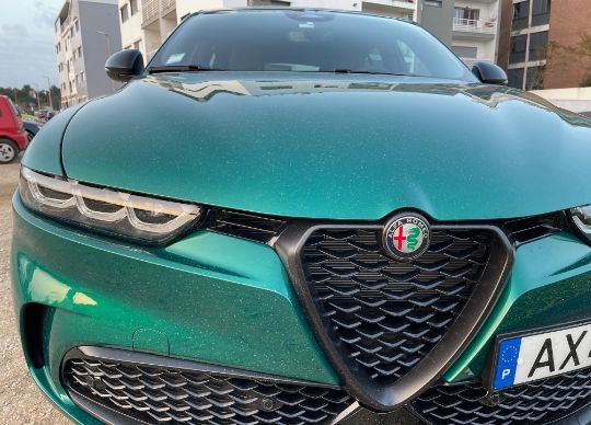 Alfa Romeo Stelvio • 2023 • 30,000 km 1