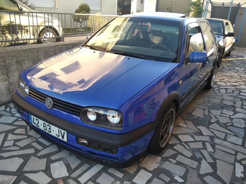 Volkswagen Golf R • 2001 • 60,000 km 1