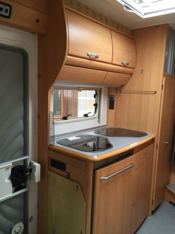 Mercedes-Benz Sprinter • 2005 • 82,000 km 8