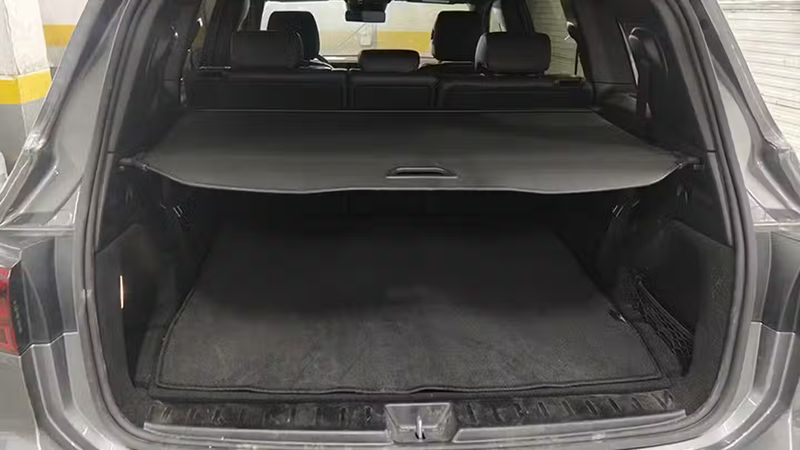 Mercedes-Benz GLB-Class • 2024 • 3,912 km 6