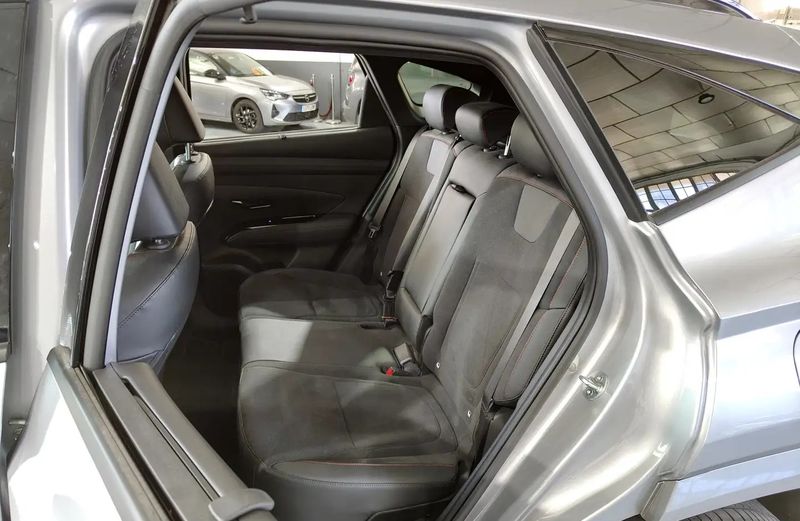 Hyundai Tucson • 2025 • 12,396 km 9