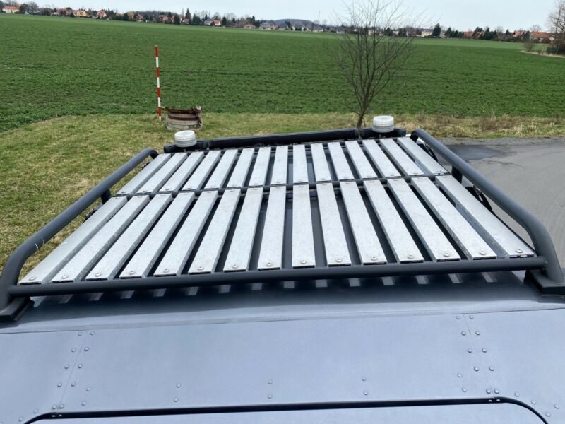 Hummer H1 • 2006 • 108,300 km 5