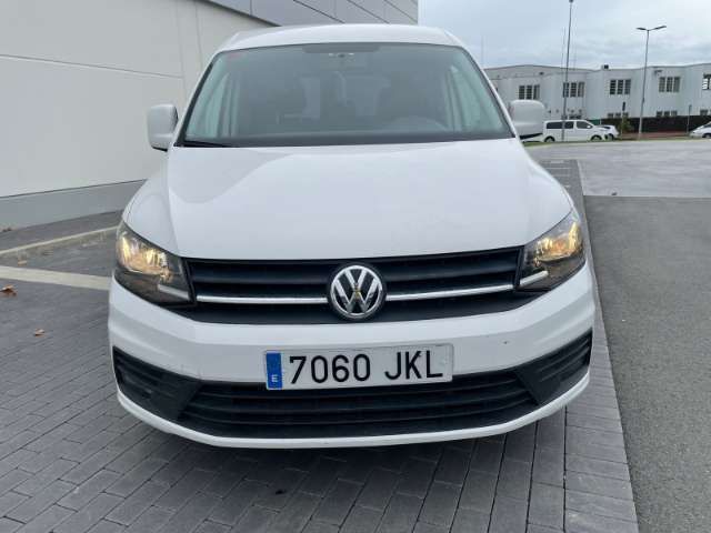 Volkswagen Caddy • 2015 • 65,738 km 3
