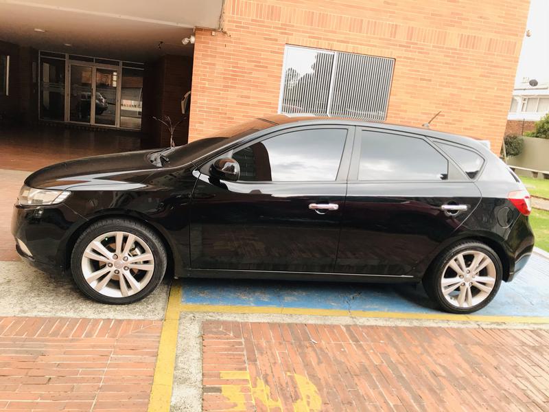Kia Cerato • 2013 • 111,700 km 3