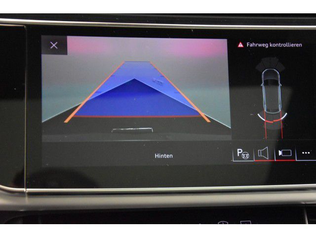 Audi Q8 • 2021 • 33,400 km 7