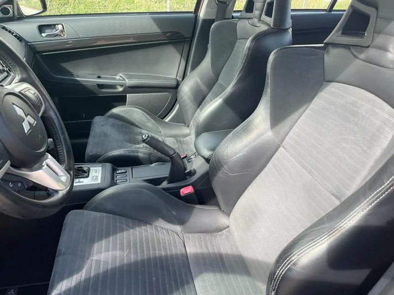 Mitsubishi Lancer Evolution • 2008 • 117,000 km 5