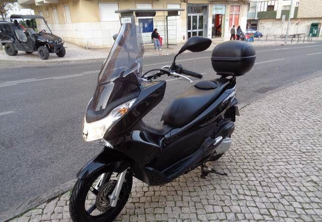 Honda pcx150 • 2013 • 1,736 km 1