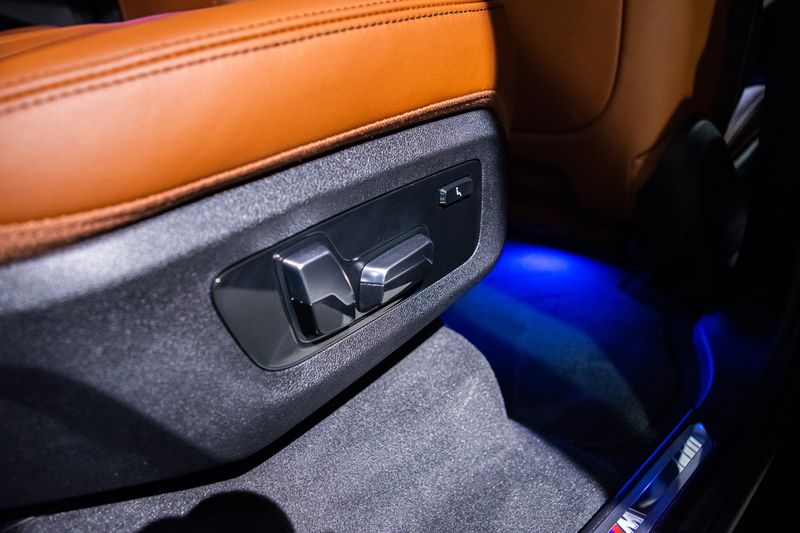 BMW X7 • 2024 • 2,100 km 9