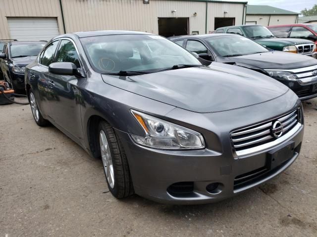 Nissan Maxima • 2014 • 10,000 mi 3