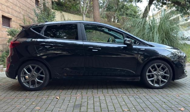 Ford Fiesta • 2022 • 44,298 km 3