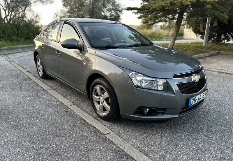 Chevrolet Cruze • 2009 • 198,900 km 1