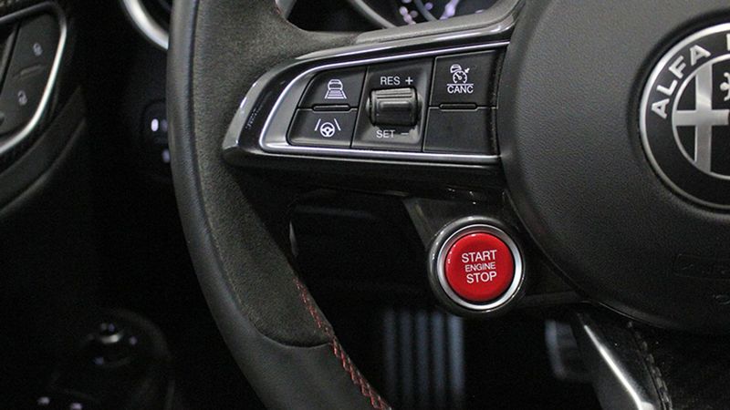 Alfa Romeo Giulia • 2021 • 39,000 km 36