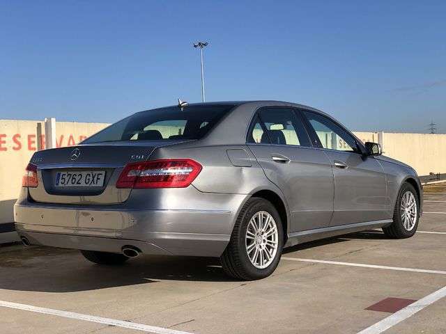 Mercedes-Benz E • 2010 • 140,000 km 2