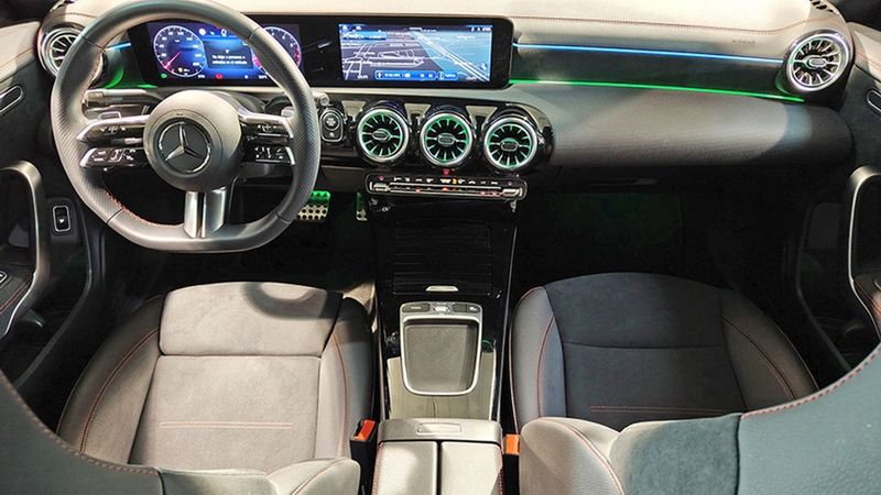 Mercedes-Benz 200 D • 2023 • 15,554 km 10