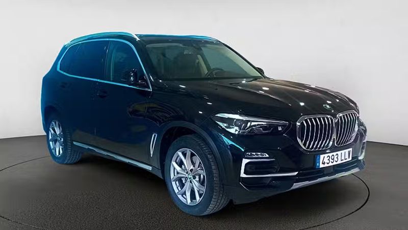 BMW X5 • 2020 • 31,000 km 2