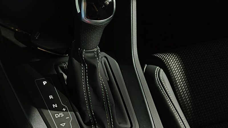 Audi Q3 • 2024 • 13,924 km 7