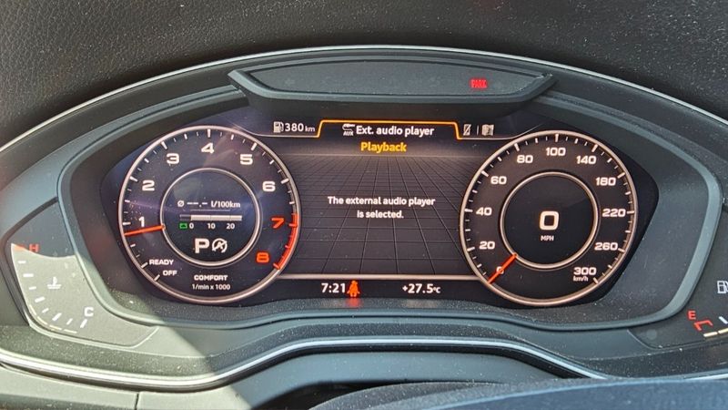 Audi Q5 • 2018 • 230,000 km 4