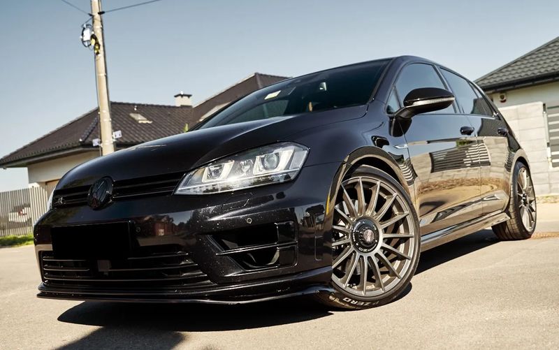 Volkswagen Golf R • 2015 • 187,000 km 14