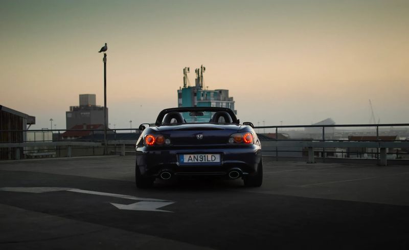 Honda S2000 • 2000 • 119,000 km 6