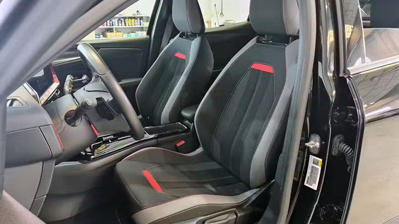 Opel Mokka • 2023 • 23,142 km 9