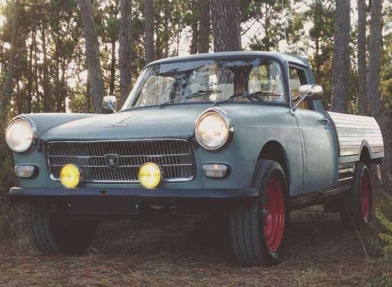 Peugeot 408 • 1961 • 90,000 km 8