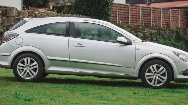 Opel Astra • 2009 • 210,000 km 2