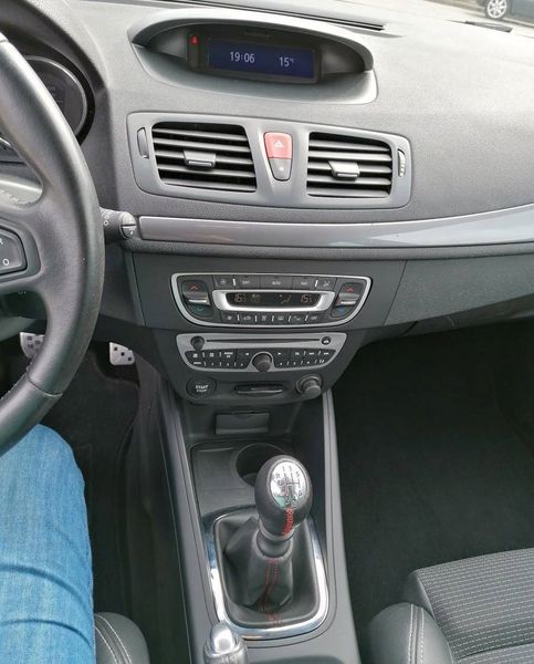 Renault Meganne • 2012 • 129,999 km 4