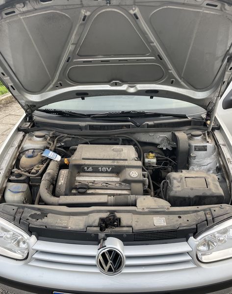 Volkswagen Golf • 2001 • 192,000 km 11