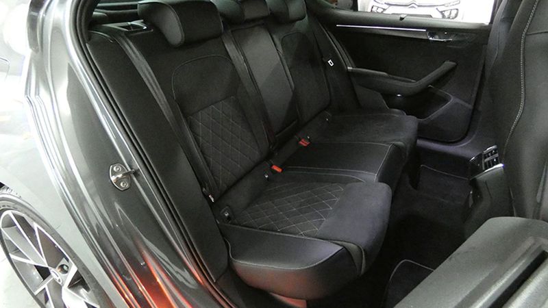 Škoda Superb • 2023 • 6,750 km 11