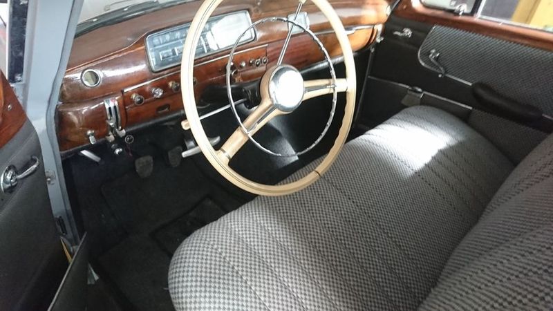 Mercedes-Benz 200 E • 1959 • 56,000 km 2