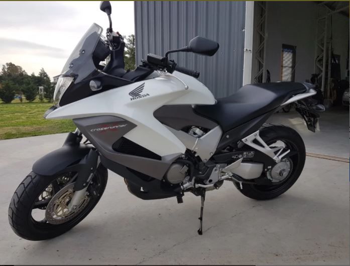 Honda vtr • 2011 • 45,000 km 2