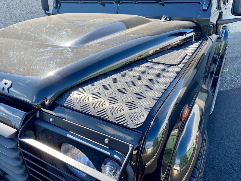 Land Rover Defender • 2014 • 46,000 km 8