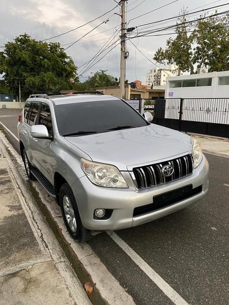 Toyota Land Cruiser • 2010 • 100,000 km 1