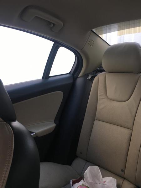 Volvo S60 • 2013 • 85,000 km 15