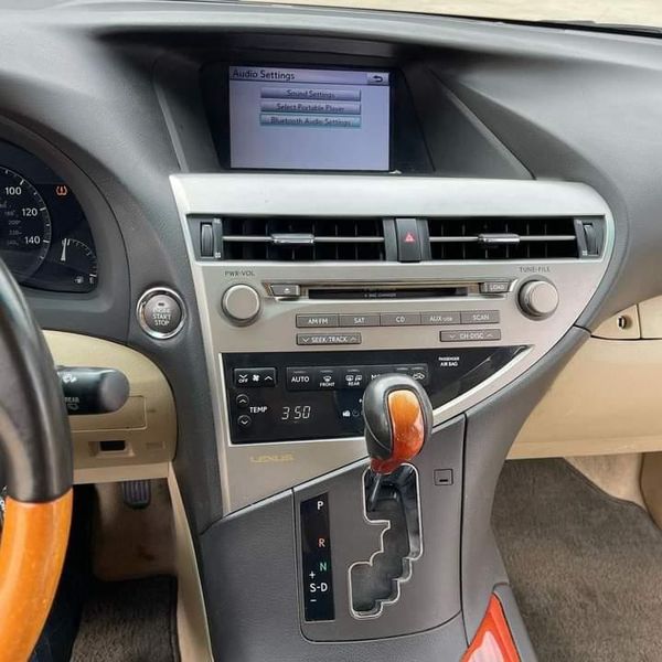 Lexus RX • 2013 • 250,000 km 4