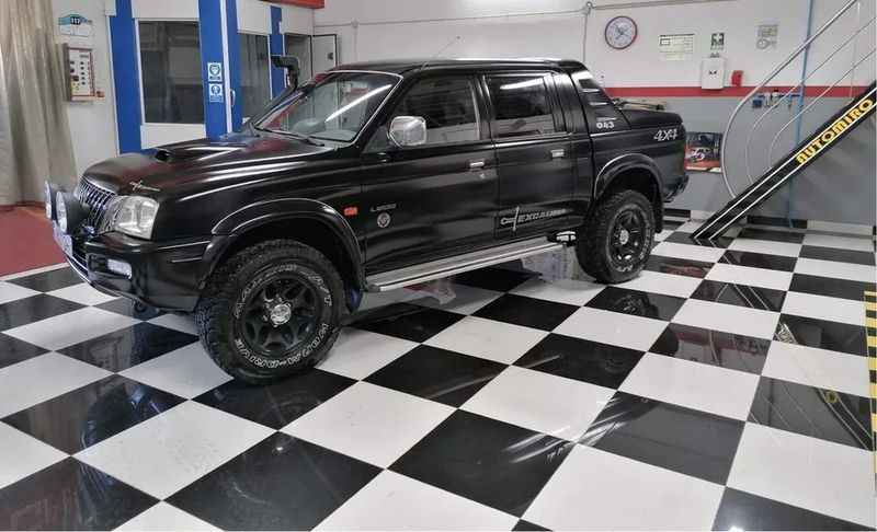 Mitsubishi L200 Pick up • 2000 • 335,000 km 3
