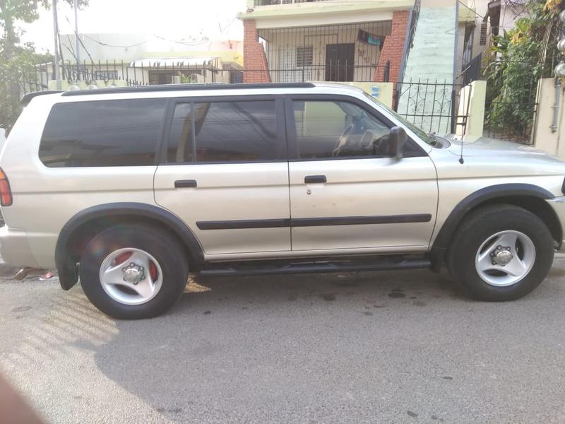 Mitsubishi Montero • 2002 • 5,000 km 8