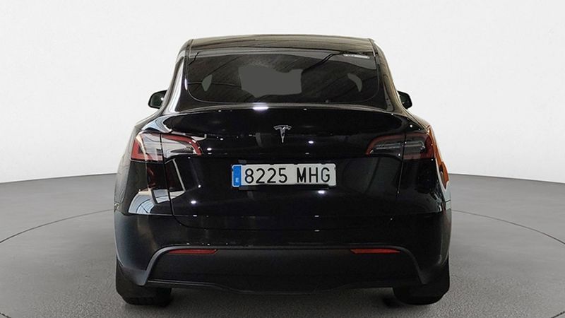 Tesla Model Y • 2023 • 46,686 km 11