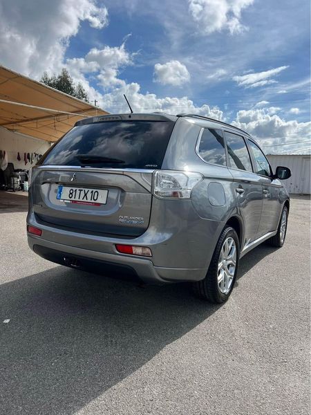 Mitsubishi Outlander • 2014 • 185,000 km 11