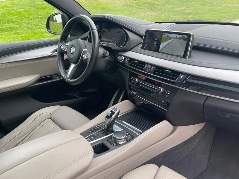 BMW X6 • 2016 • 89,000 km 5