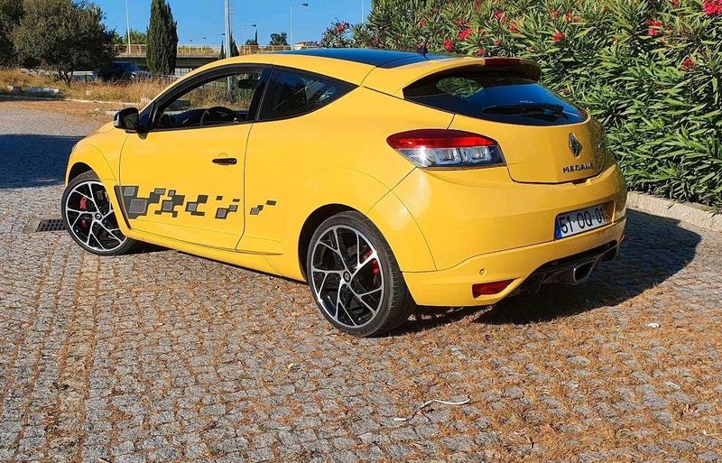 Renault Mégane Coupé • 2010 • 89,999 km 4