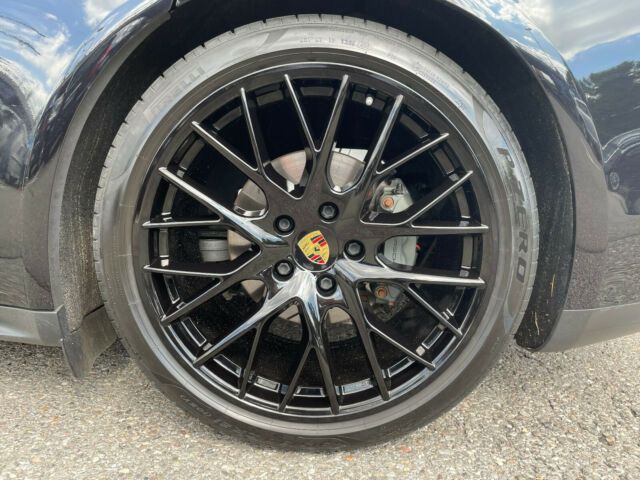 Porsche Panamera • 2016 • 104,000 km 9