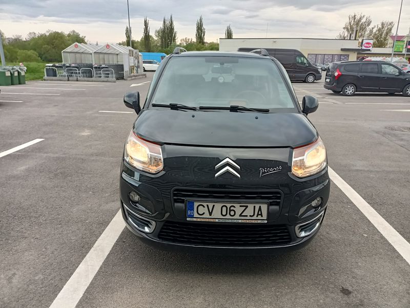 Citroën C3 Picasso • 2011 • 215,000 km 2