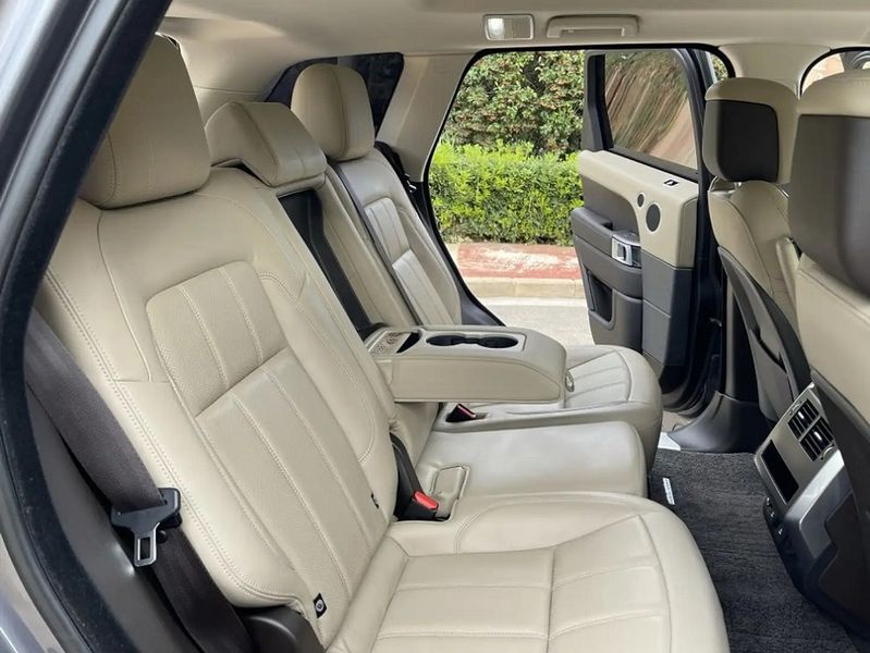 Land Rover Range Rover Sport • 2019 • 120,570 km 2